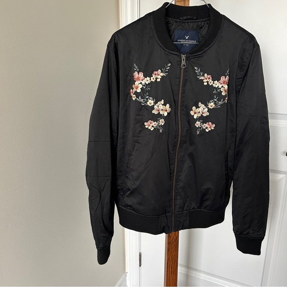 American Eagle Satin Floral Embroidered Black Bomber Jacket Women's Large - Picture 2 of 9